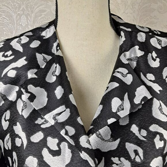 Rachel Zoe Size 10 Cynthia Black and Silver Animal Print Blazer 1 Button - Picture 2 of 13